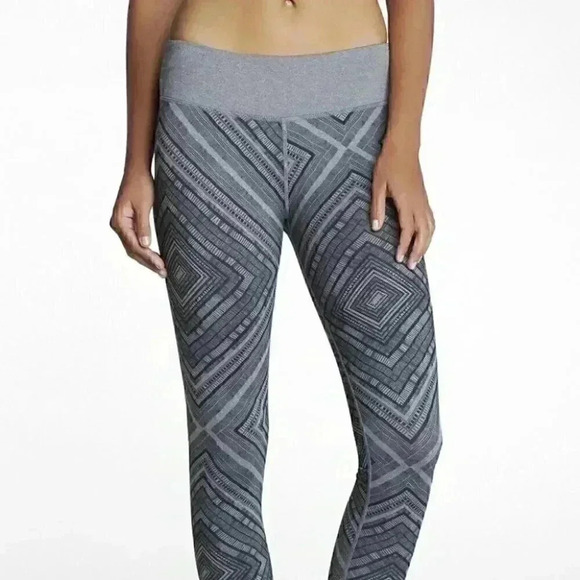 Fabletics Gray Taos Salar Leggings Size XS. - Picture 1 of 5